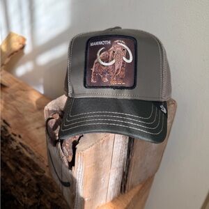 Goorin Bros Mammoth Trucker Hat in Gray and Dark Green
